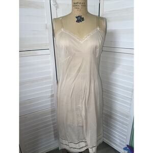Vtg Montgomery Ward Nude FULL SLIP Nylon Lace Sz 38